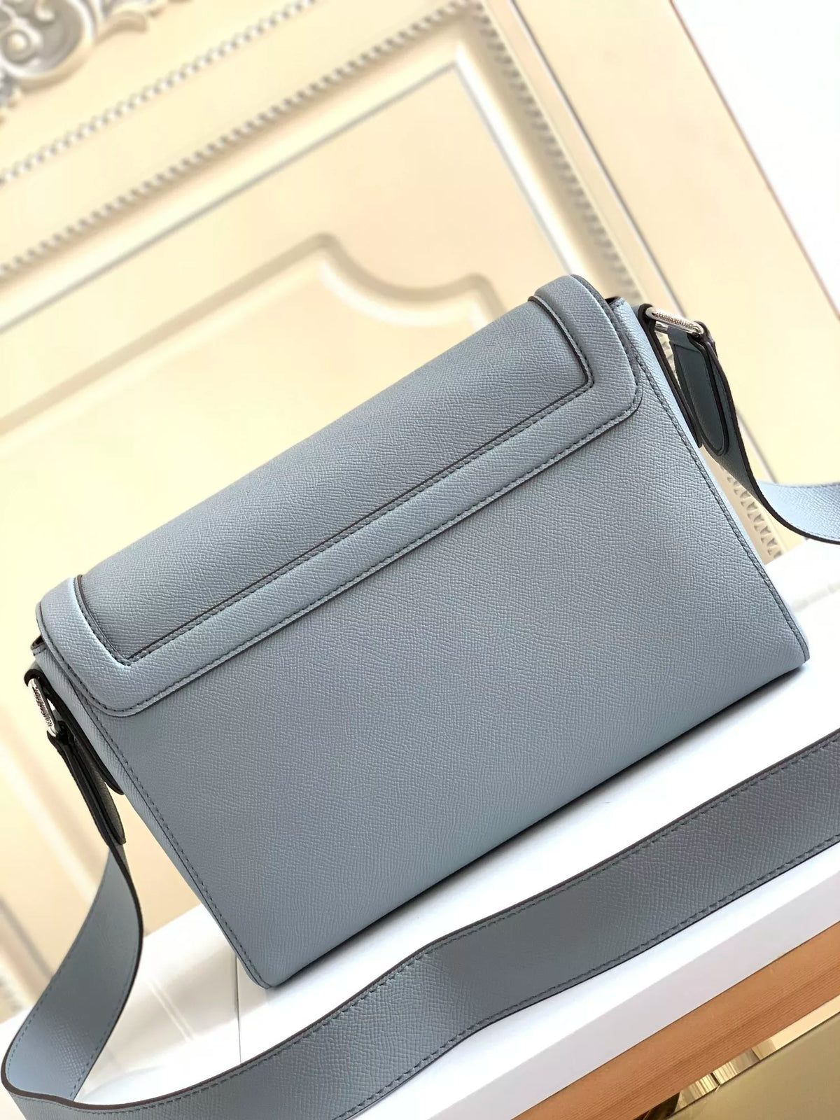 LOUIS VUITTON 28.3*18.3*4.3CM NEW FLAP POSTMAN BAG, TAGA EMBOSSED LEATHER