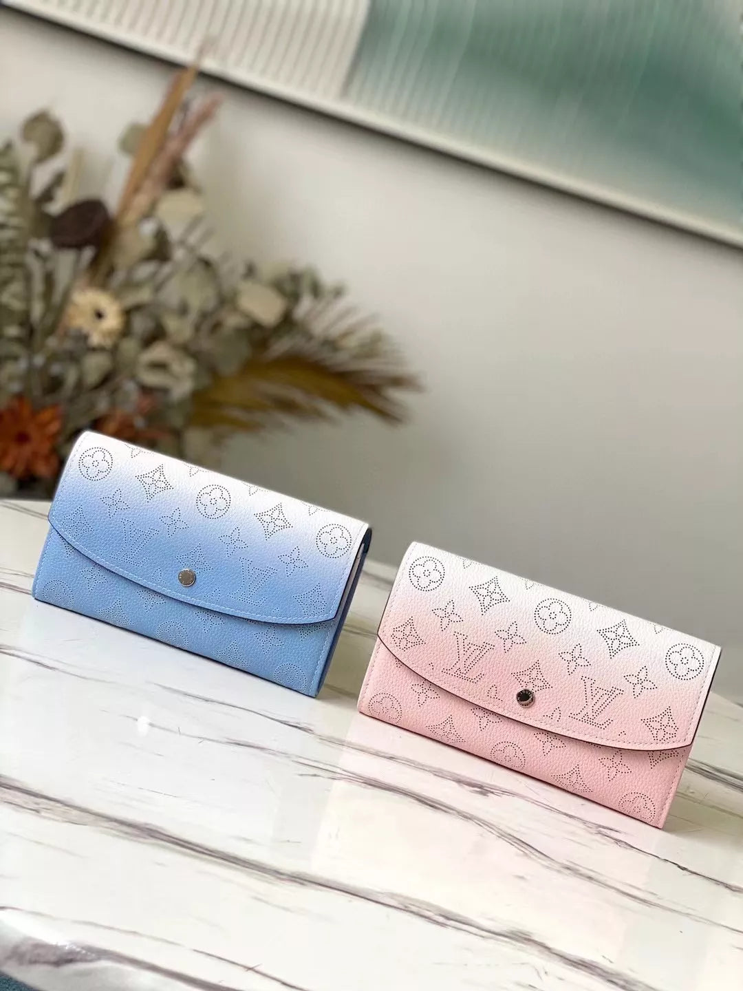 LOUIS VUITTON 19*12*2CM IRIS WALLET