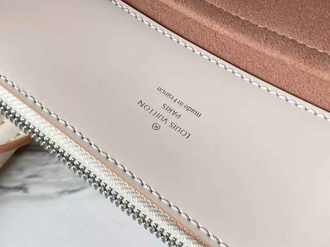 LOUIS VUITTON 27 X 19 X 11.5 CM GRENELLE TOTE BAG