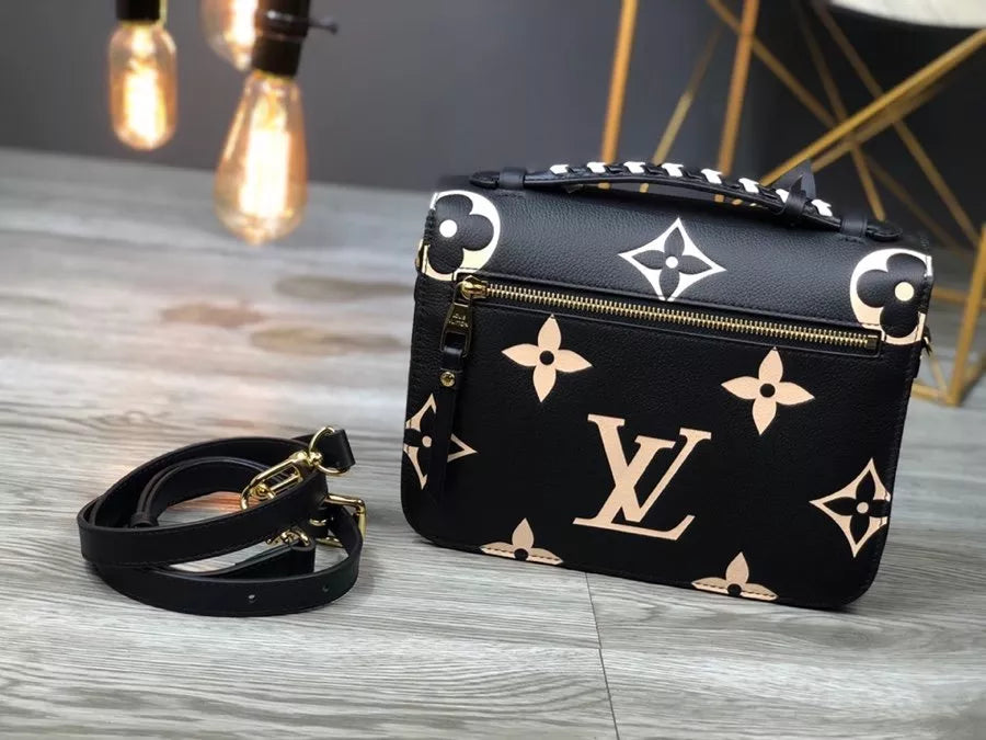 LOUIS VUITTON 25×19×7CM CRAFTY POCHETTE MÉTIS BAG