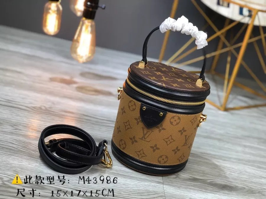 LOUIS VUITTON 15×17×15CM VANITY CANNES