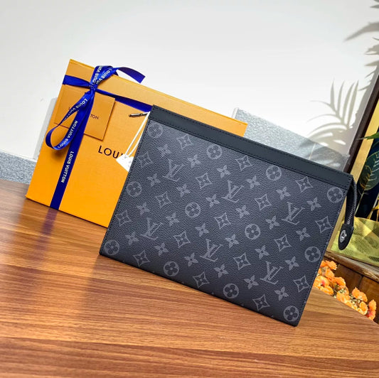 LOUIS VUITTON 26X20X5CM MONOGRAM ECLIPSE