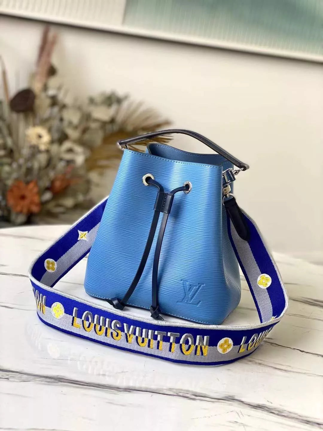 LOUIS VUITTON NÉONOÉ BB BAG