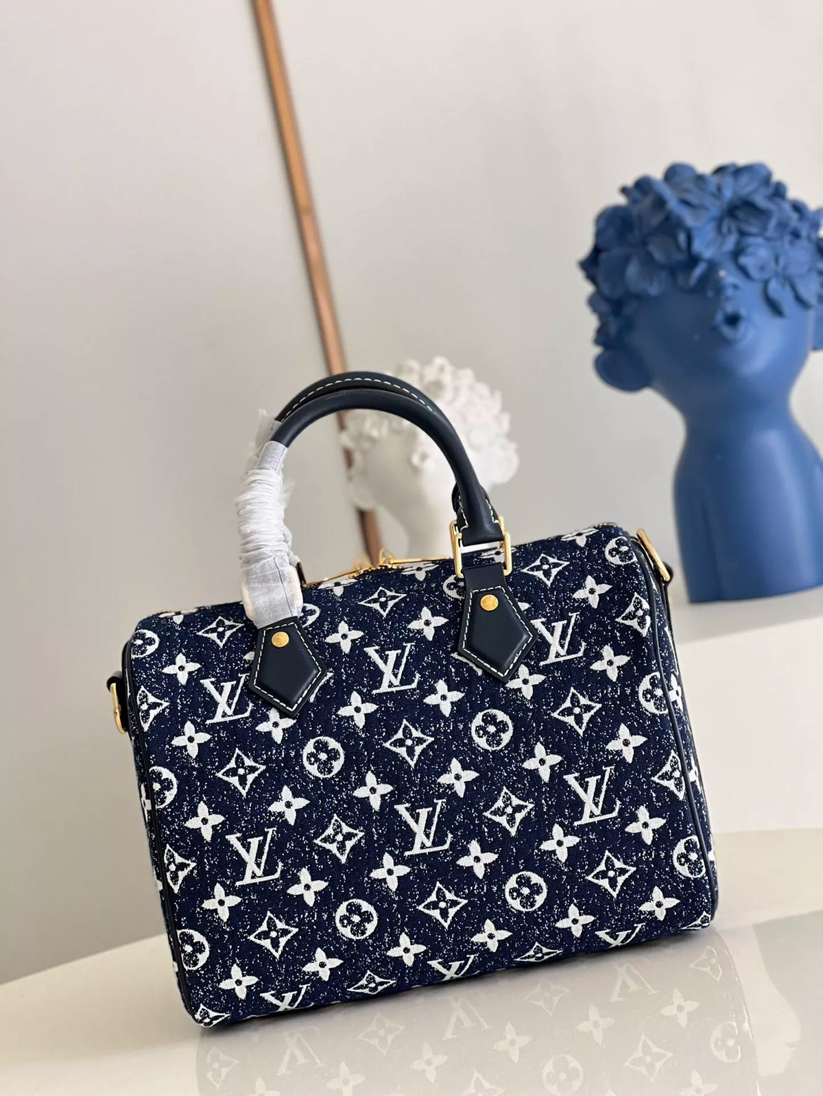 LOUIS VUITTON 25 X 19 X 15CM SPEEDY BANDOULI È RE 25 HANDBAG, LOGO DENIM