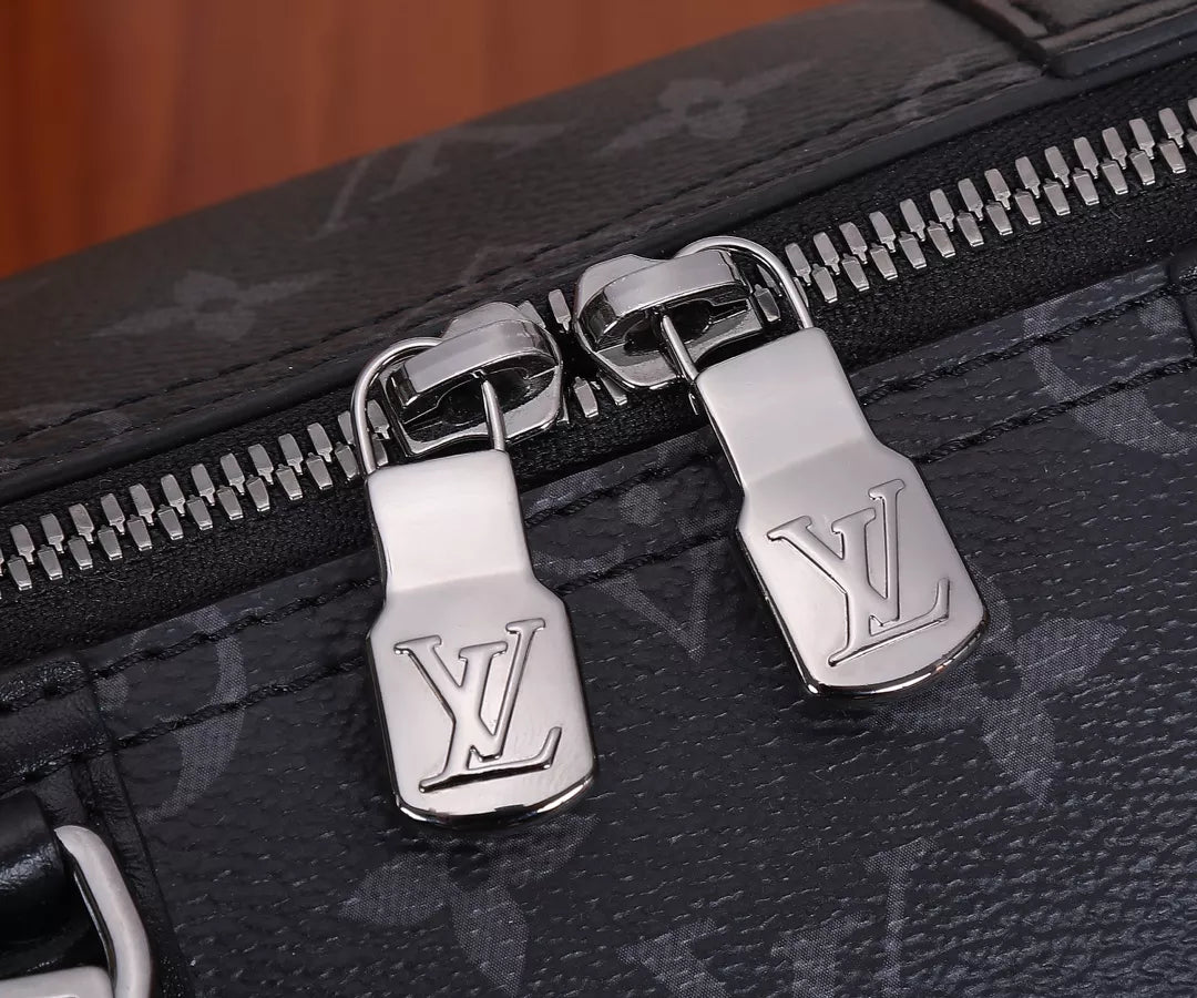 LOUIS VUITTON 27X17X13CM MONOGRAM ECLIPSE KEEPALL 27CM