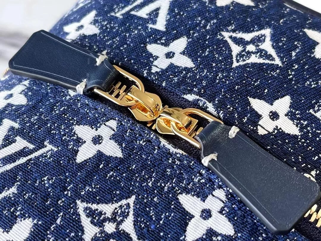 LOUIS VUITTON 16*16*16CM DICE BAG SQUARE HANDBAG, LOGO DENIM