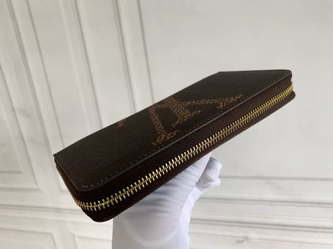 LOUIS VUITTON 19X10CM ZIPPY BAG