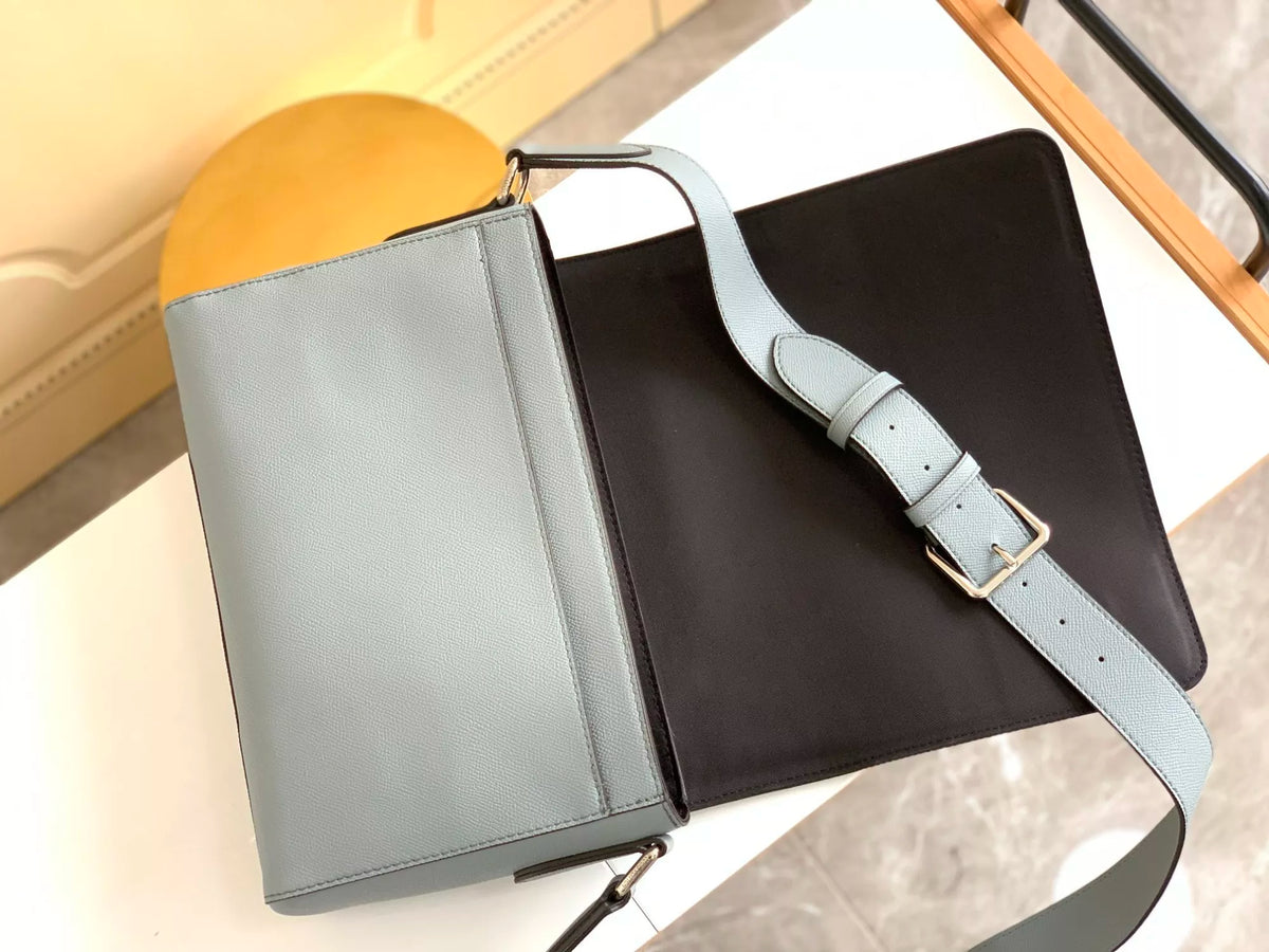 LOUIS VUITTON 28.3*18.3*4.3CM NEW FLAP POSTMAN BAG, TAGA EMBOSSED LEATHER
