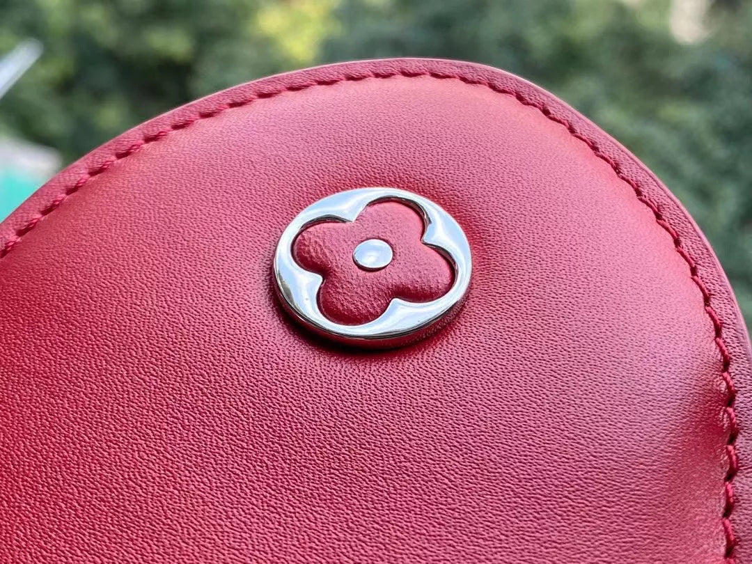 LOUIS VUITTON CAPUCINES LV HAND BAGS 2 COLOR AVAILABLE