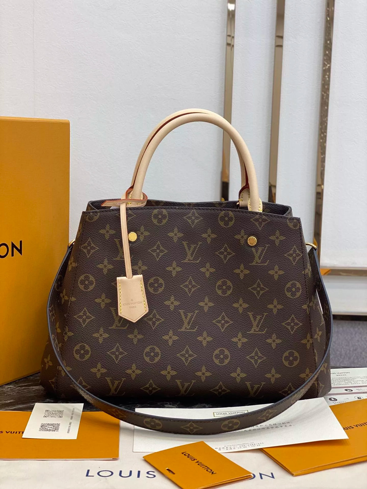 LOUIS VUITTON MONTAIGNE BB 33X23X15CM MB GRADE