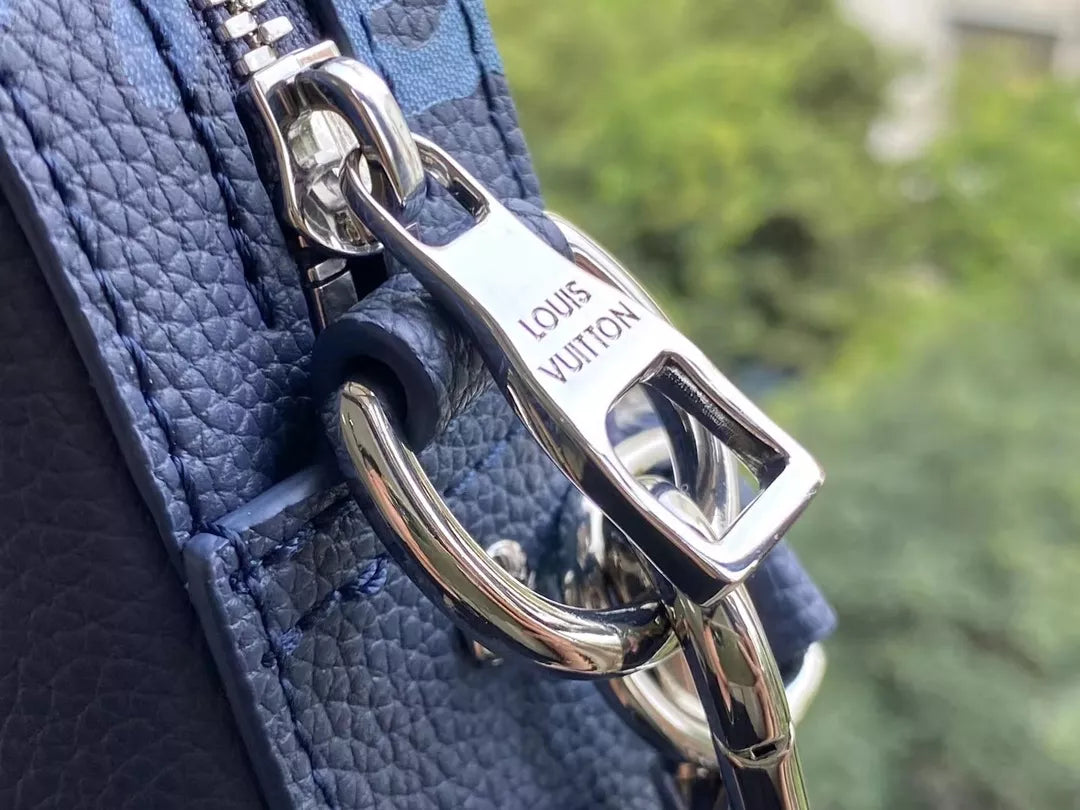 LOUIS VUITTON 21*12*9CM TRIO MESSENGER BAG