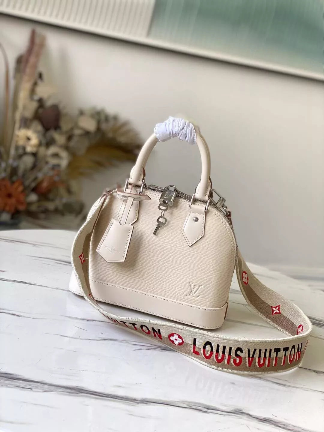 LOUIS VUITTON 23.5 X 17.5 X 11.5CM ALMA BB HANDBAG, EPI LEATHER