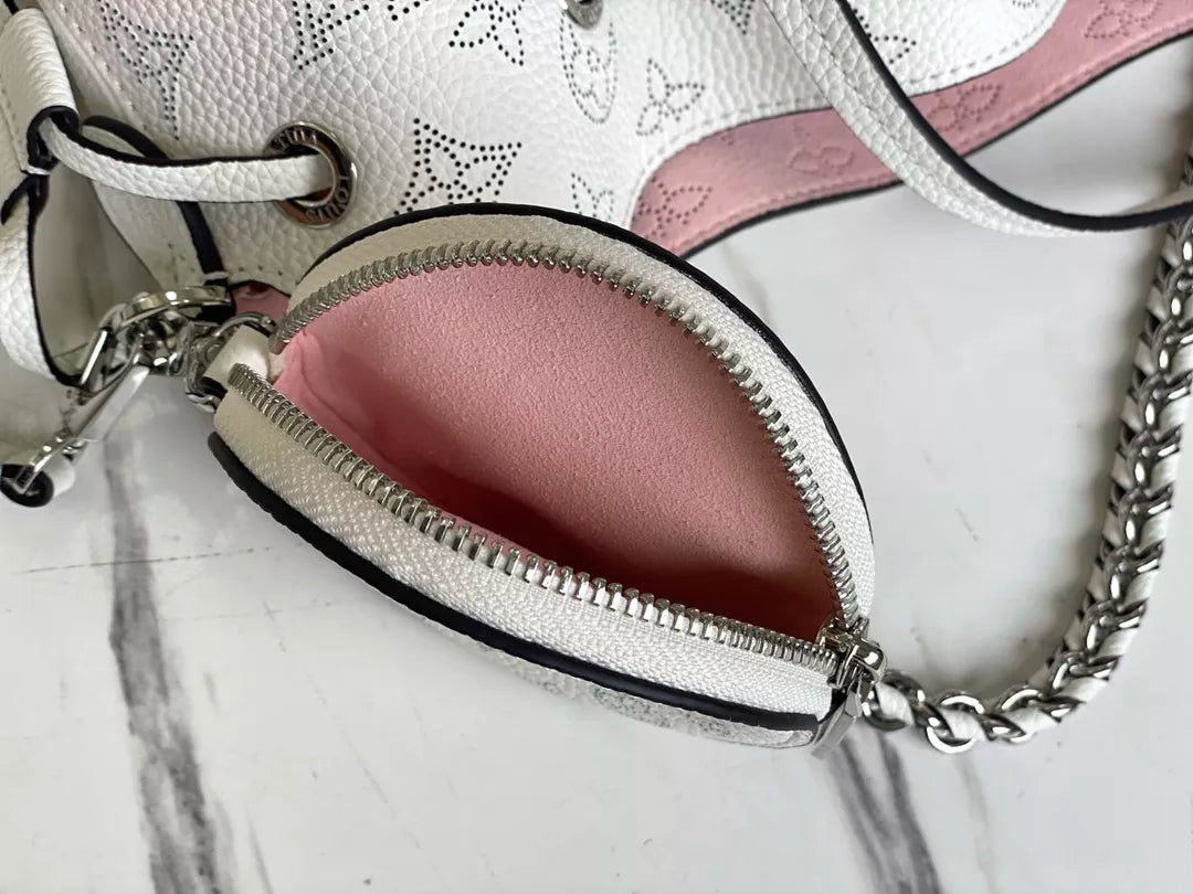LOUIS VUITTON 19 X 22 X 14CM BELLA BAG