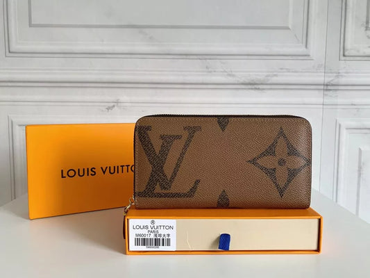 LOUIS VUITTON 19X10CM ZIPPY BAG