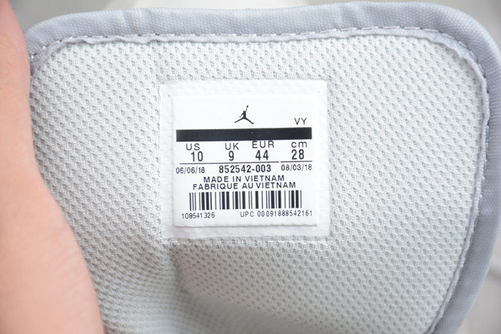AIR JORDAN 1 MID SE "GREY FOG"