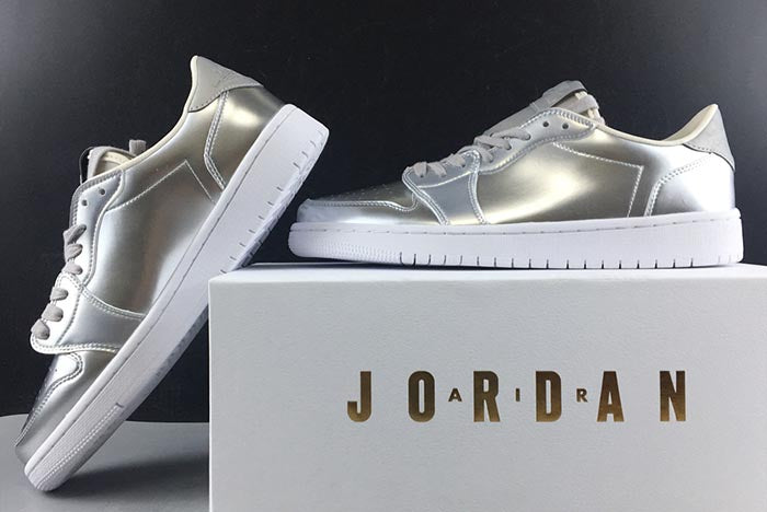 AIR JORDAN 1 "LOW OG PINNACLE"