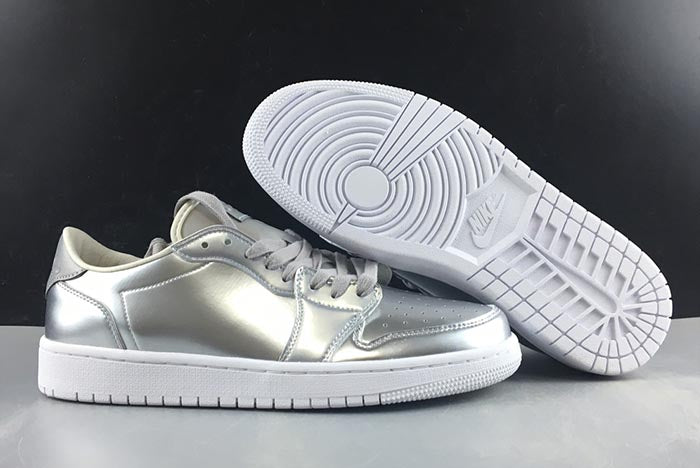 AIR JORDAN 1 "LOW OG PINNACLE"