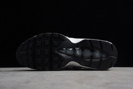 NIKE AIR MAX 95 "WHITE BLACK OREO"