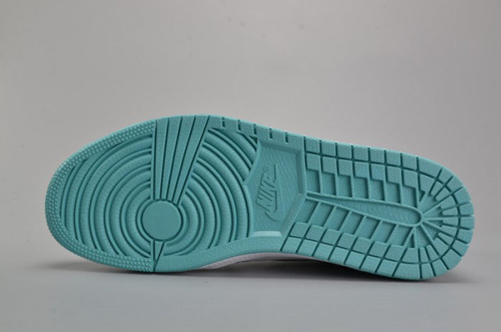 AIR JORDAN 1 RETRO HIGH OG "IGLOO"