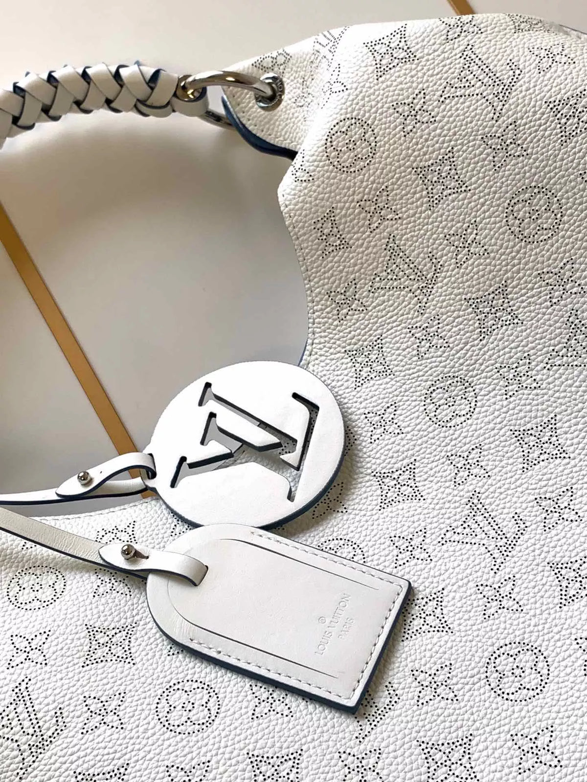 LOUIS VUITTON 35X40X17CM TAURILLON CALFSKIN