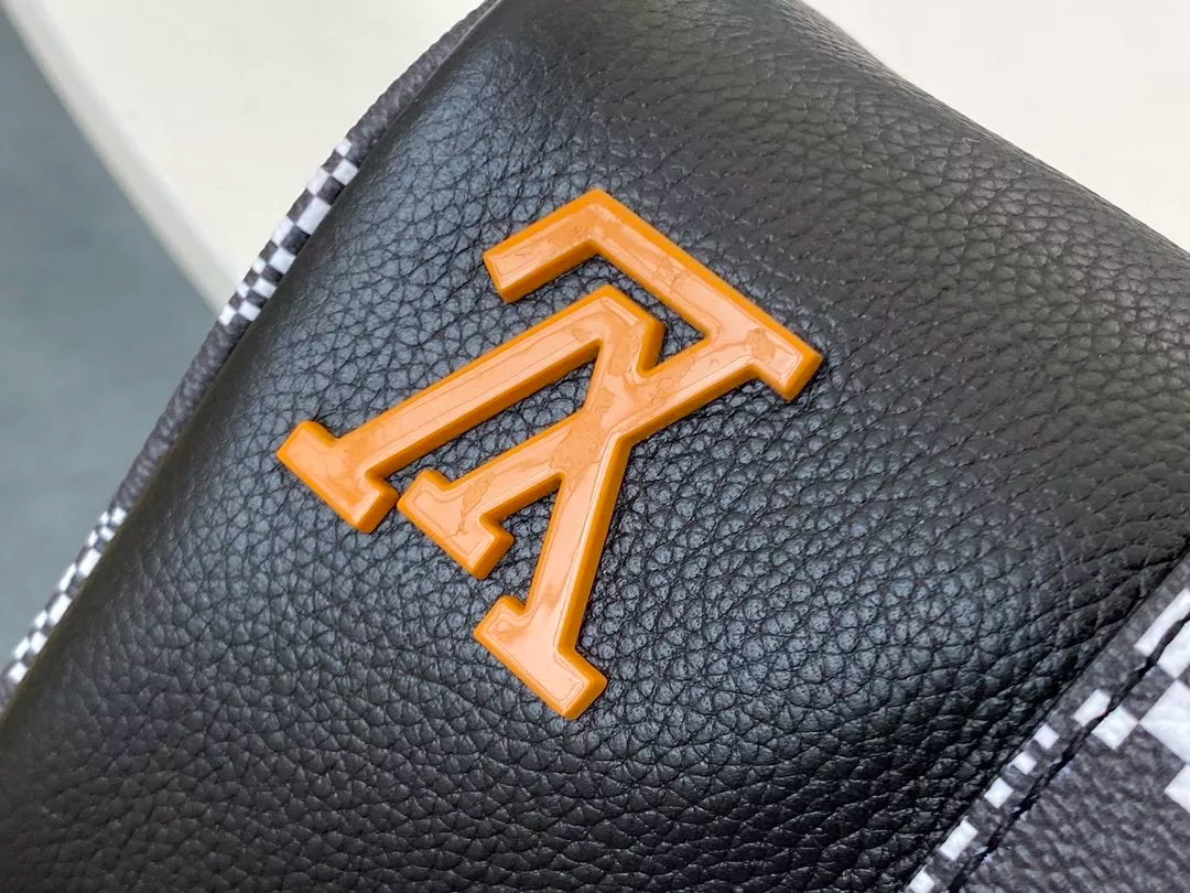 LOUIS VUITTON 20*10*5CM KEEPALL NANO ZOOOOM WITH FRIEND