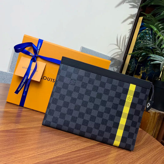 LOUIS VUITTON 27×20×3CM POCHETTE VOYAGE