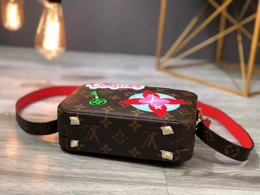 LOUIS VUITTON FAVORITE 19X14.5X5.5CM STORIES BOX