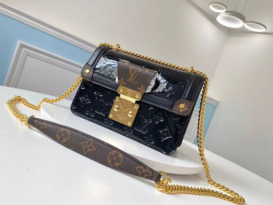 LOUIS VUITTON 21.0 X 14.0 X 9.0 CM WYNWOOD HANDBAG, MONOGRAM VERNIS PATENT LEATHER + MONOGRAM CANVAS