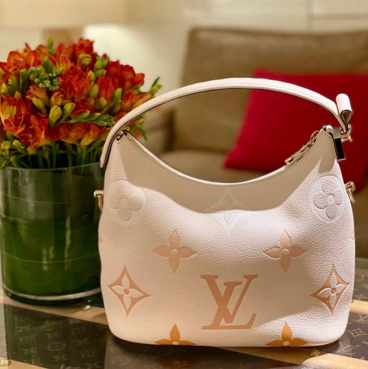 LOUIS VUITTON 24X22X13CM 2COLORS BY THE POOL MARSHMALLOW HOBO