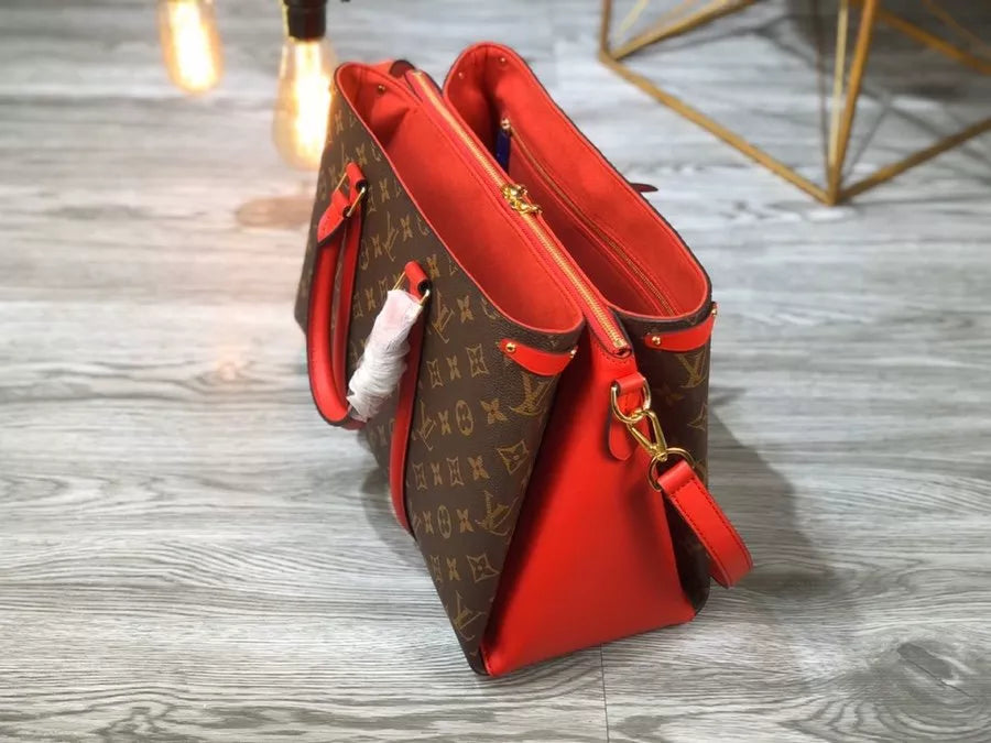 LOUIS VUITTON 35×24×15CM OPEN HANDBAG SOUFFLOT