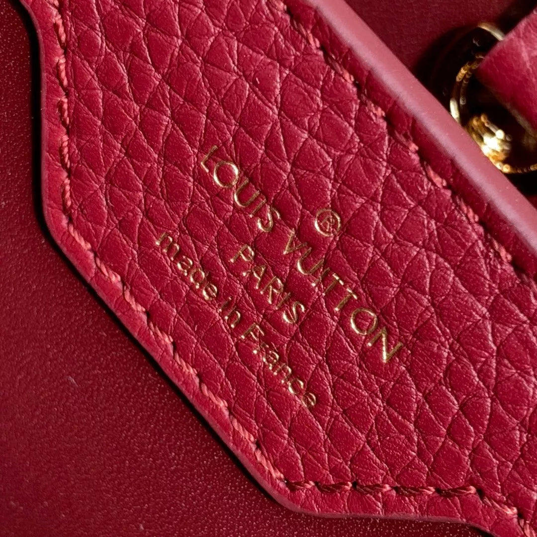 LOUIS VUITTON 27.0 X 18.0 X 9.0 CM 31.5X 20.0X 11.0CM CAPUCINES BB BAG