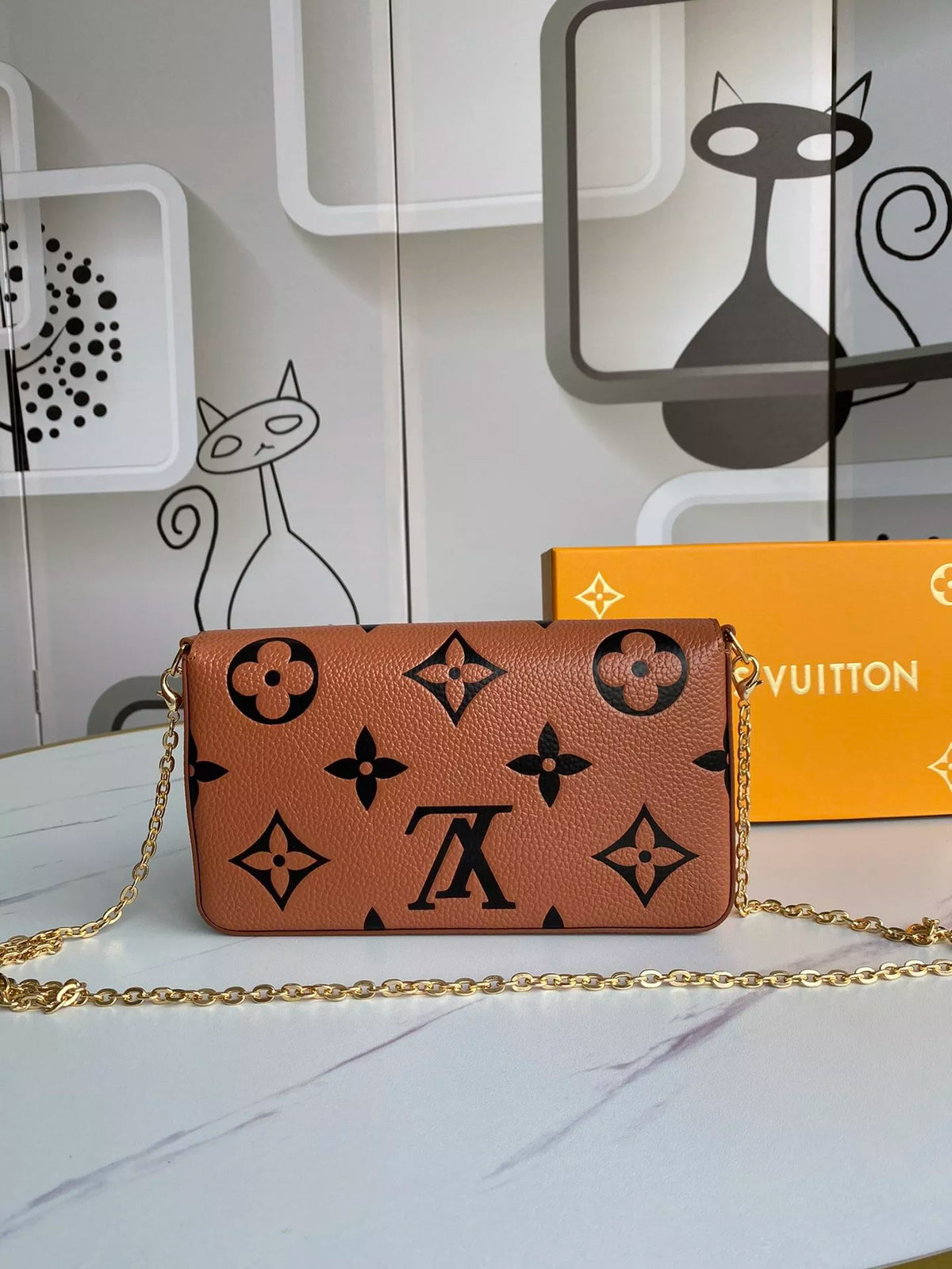 LOUIS VUITTON 21.0 X 12.0 X 3.0CM CRAFTY POCHETTE FÉLICIE BAG