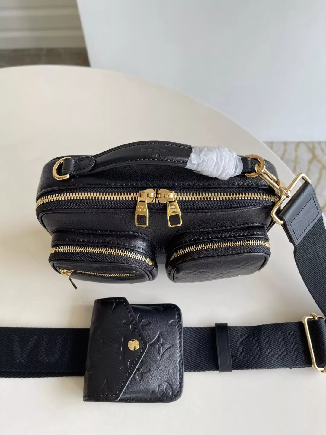 LOUIS VUITTON 18*11*10CM UTILITY CROSSBODY HANDBAG CAMERA BAG