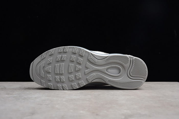 NIKE AIR MAX 97 "ULTRA SE PURE PLATINUM"
