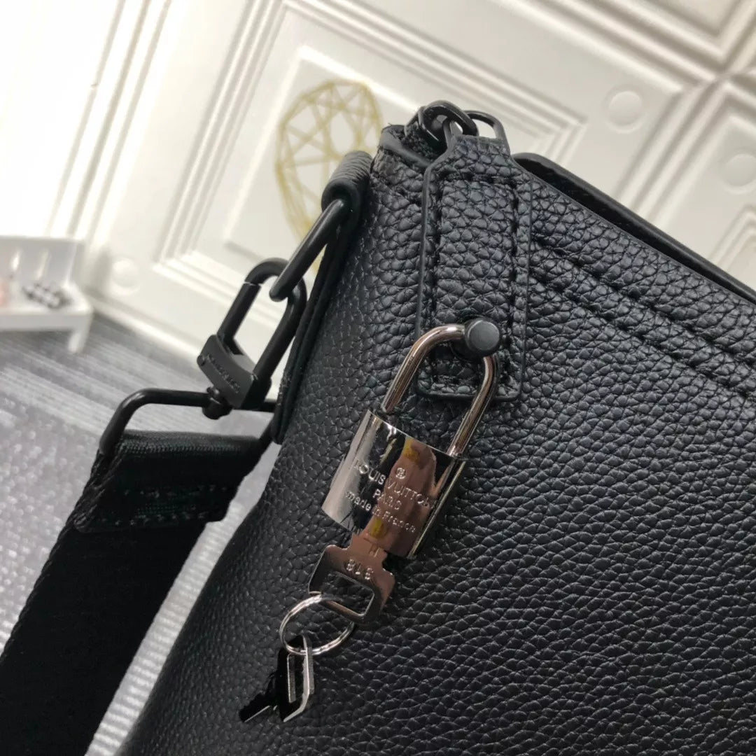 LOUIS VUITTON BRIEFCASE BRIEFCASE, AEROGRAM GRAIN COW LEATHER