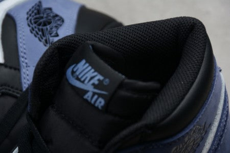 AIR JORDAN 1 RETRO "HIGH BLUE MOON"