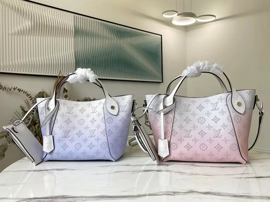 LOUIS VUITTON 23 X 21 X 13 CM HINA PM 2 COLORS AVAILABLE