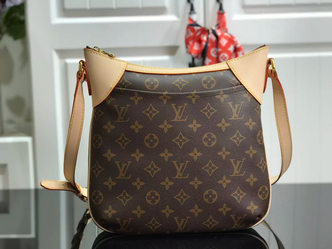 LOUIS VUITTON 26X29X7CM HAND BAGS