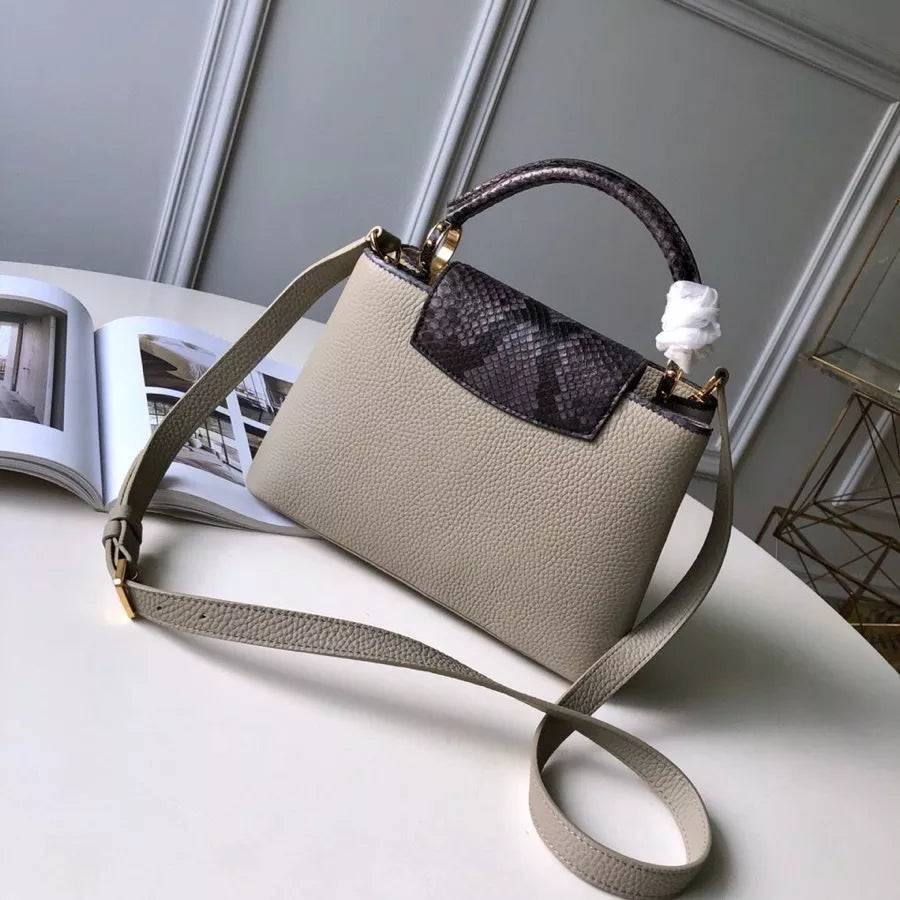 LOUIS VUITTON 27.0 X 18.0 X 9.0 CM 31.5 X 20.0 X 11.0 CM CAPUCINES BB BAG