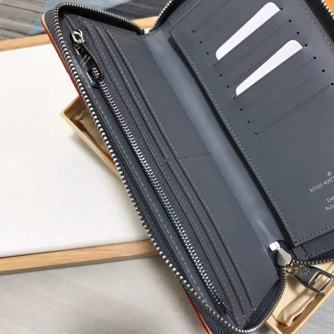 LOUIS VUITTON ZIPPY WALLET