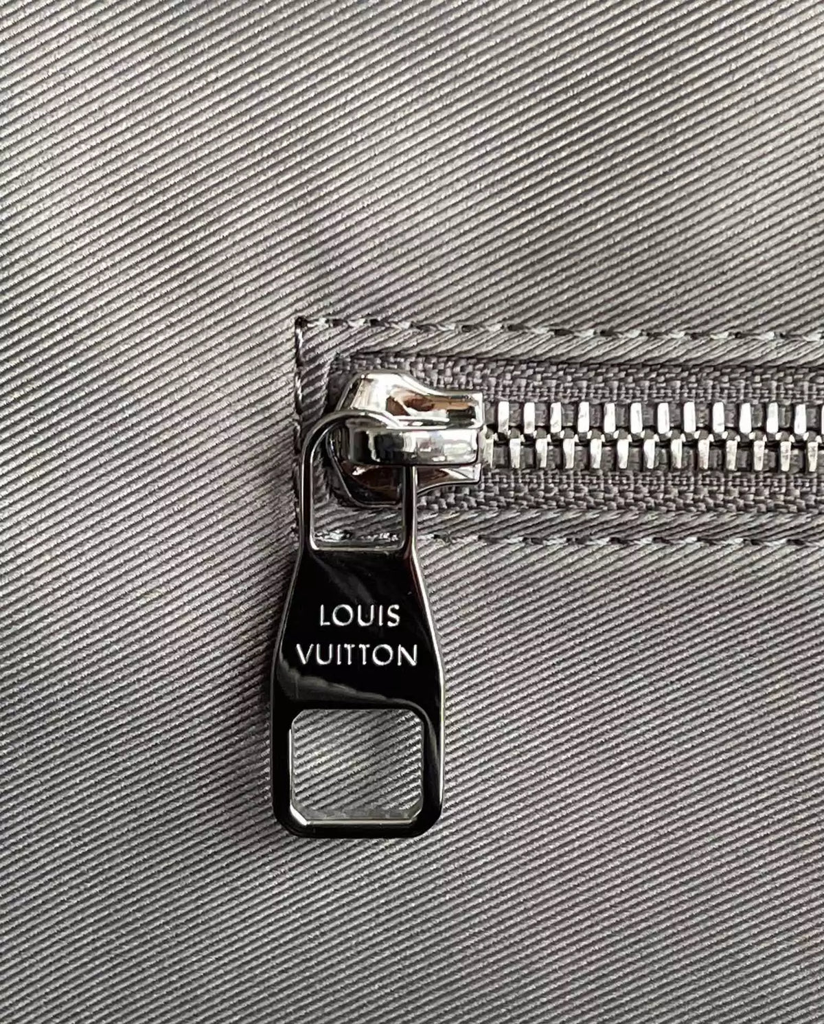 LOUIS VUITTON PORTE DOCUMENTS VOYAGE MONOGRAM VERNIS MIRRO MIRRO SAC PLAT 45X36X13CM