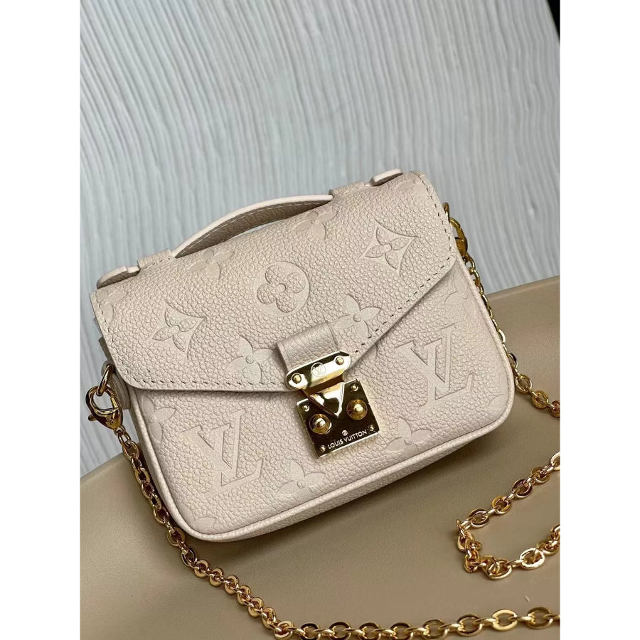 LOUIS VUITTON 14*11*3.5CM MICRO METIS CHAIN BAG, LEATHER