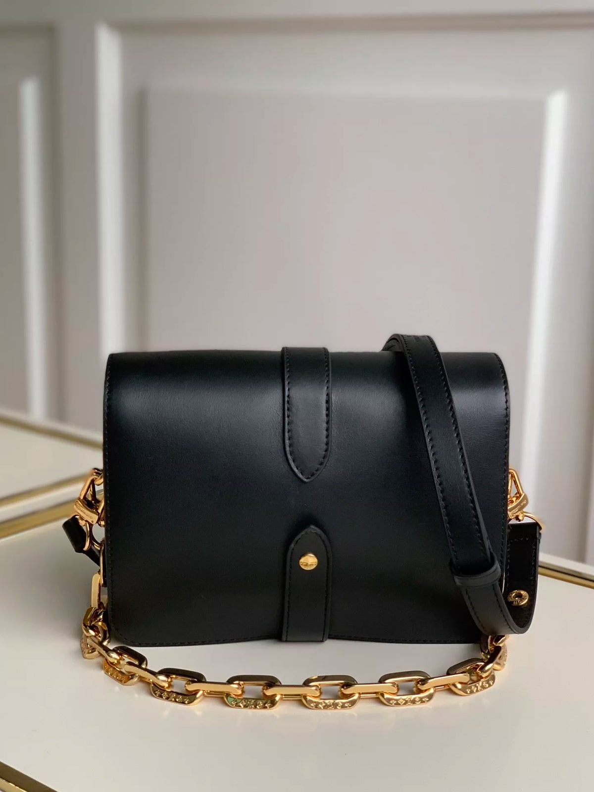 LOUIS VUITTON 17.0 X 22.0 X 7.0CM RENDEZ-VOUS BAG