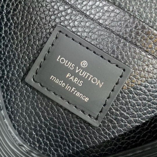 LOUIS VUITTON 27×20×3CM BLACK POCHETTE VOYAGE