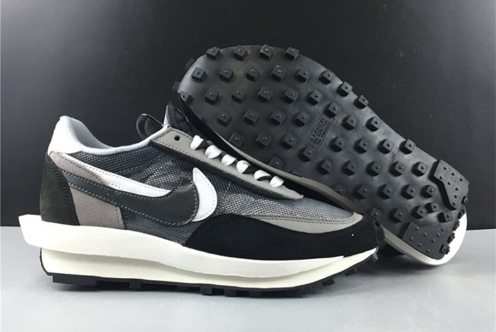 NIKE LDV WAFFLE SACAI "BLACK MULTI"