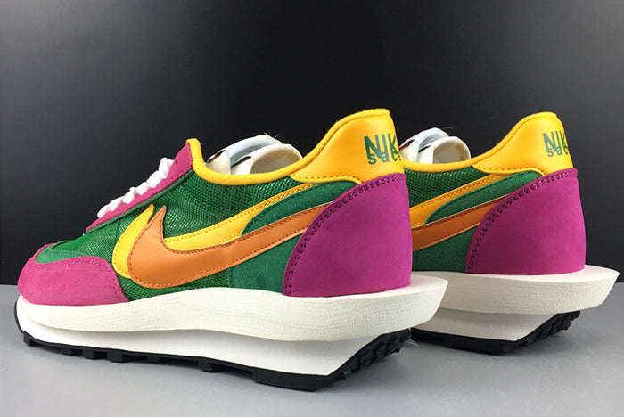NIKE LDV WAFFLE SACAI "PINE GREEN"