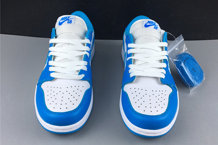 AIR JORDAN 1 LOW "UNC DARK POWDER BLUE WHITE"