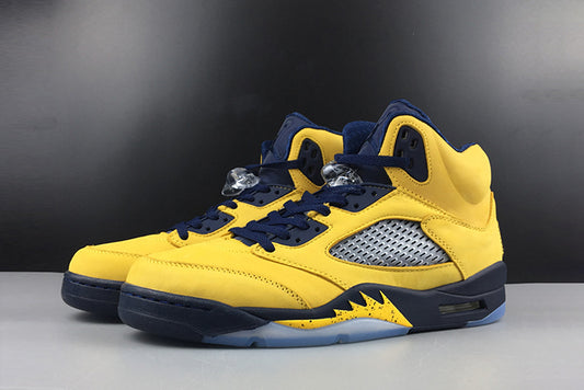 AIR JORDAN 5 RETRO "MICHIGAN" (2019)