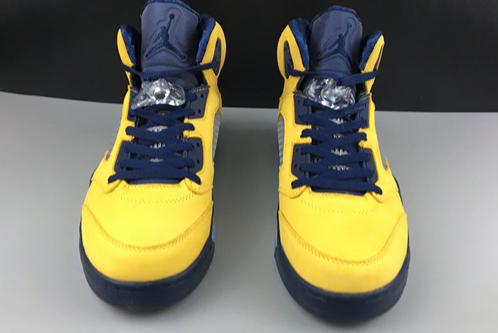 AIR JORDAN 5 RETRO "MICHIGAN" (2019)