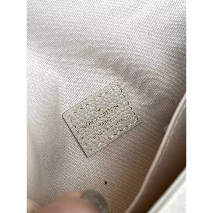 LOUIS VUITTON 14*11*3.5CM MICRO METIS CHAIN BAG, LEATHER